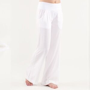 Lululemon Drishti Pant White Wide Leg Yoga Lounge Pants Womens Size 4 W5763S